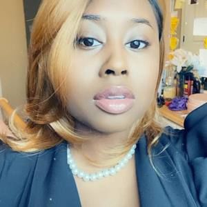 Meet your Posher, Ariana